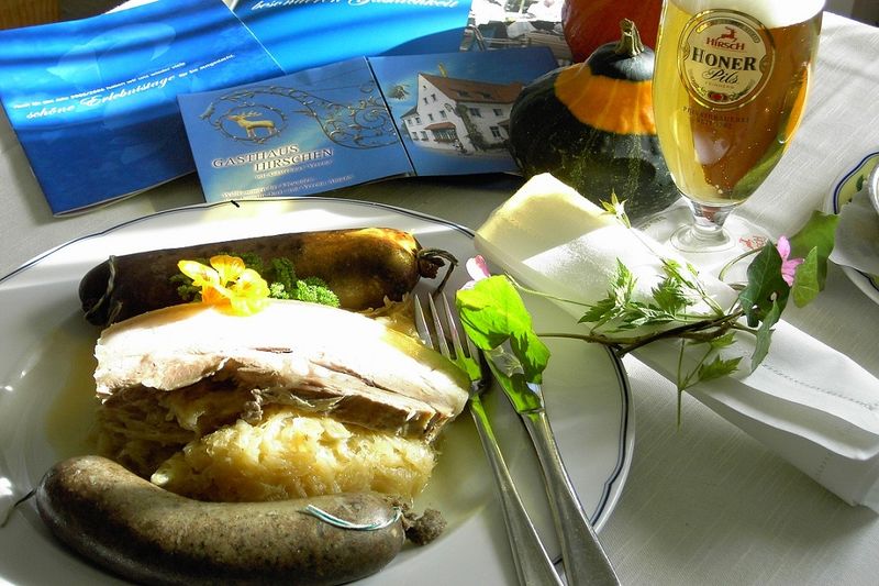 Uriges Gasthaus am Bodensee/Gaienhofen - Hotel Hirschen Horn